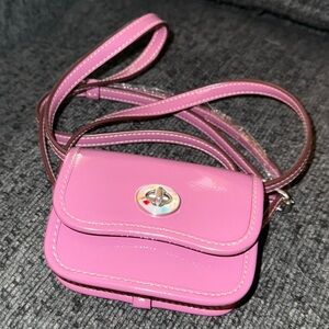 Coach Coachtopia Wavy Wallet Bag Silver/Lilac Berry Crinkle Patent Leather NWT